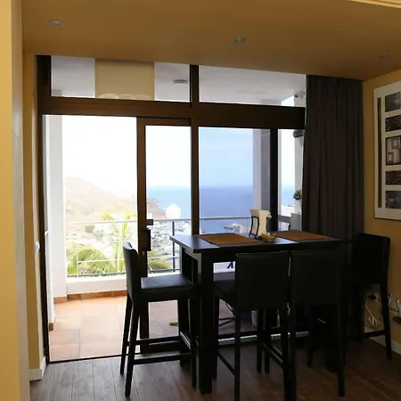 Avenida De La Cornisa 11 Apartment *